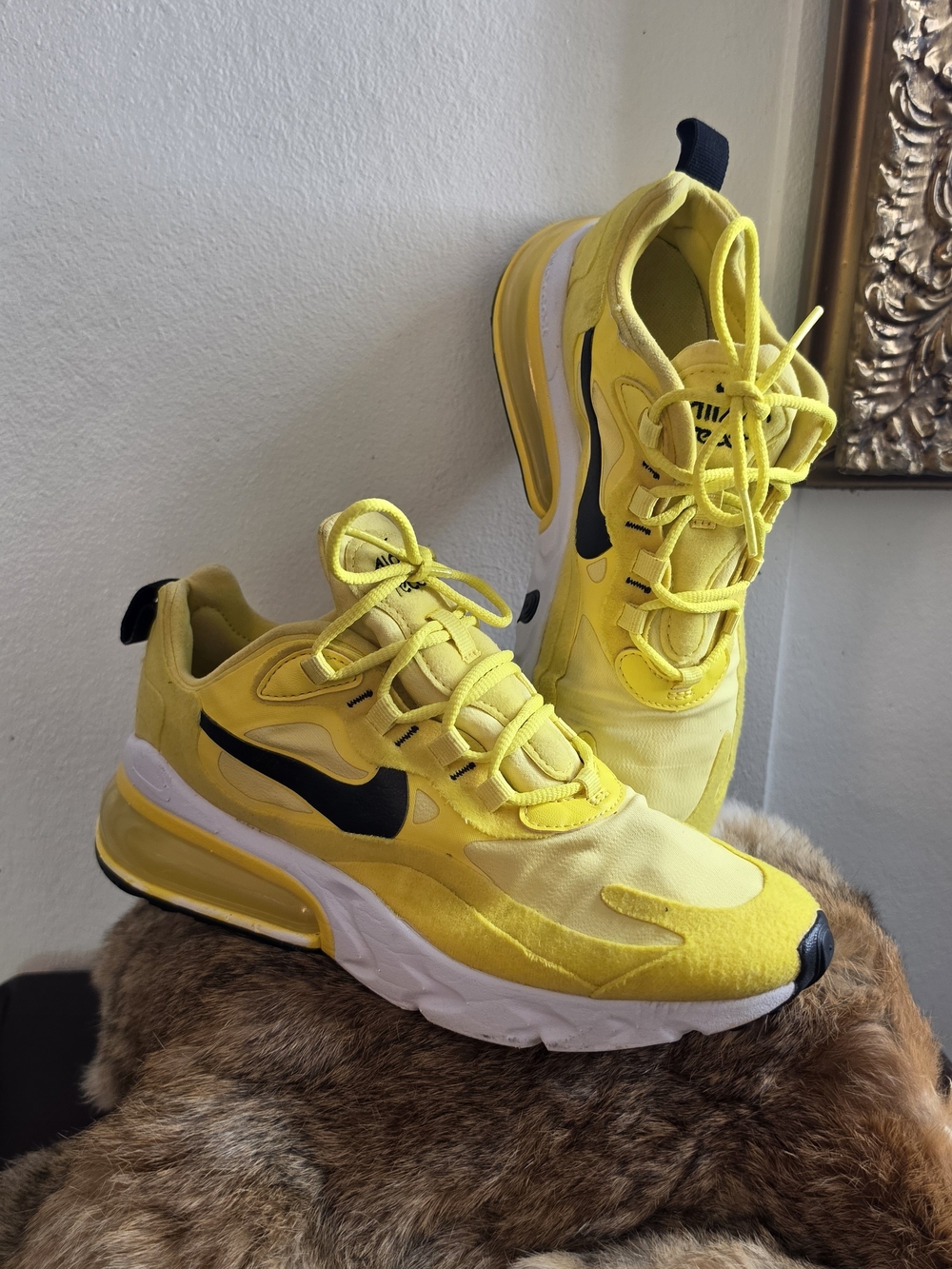 Nike Wmns Air Max 270 React Snekers Size 7